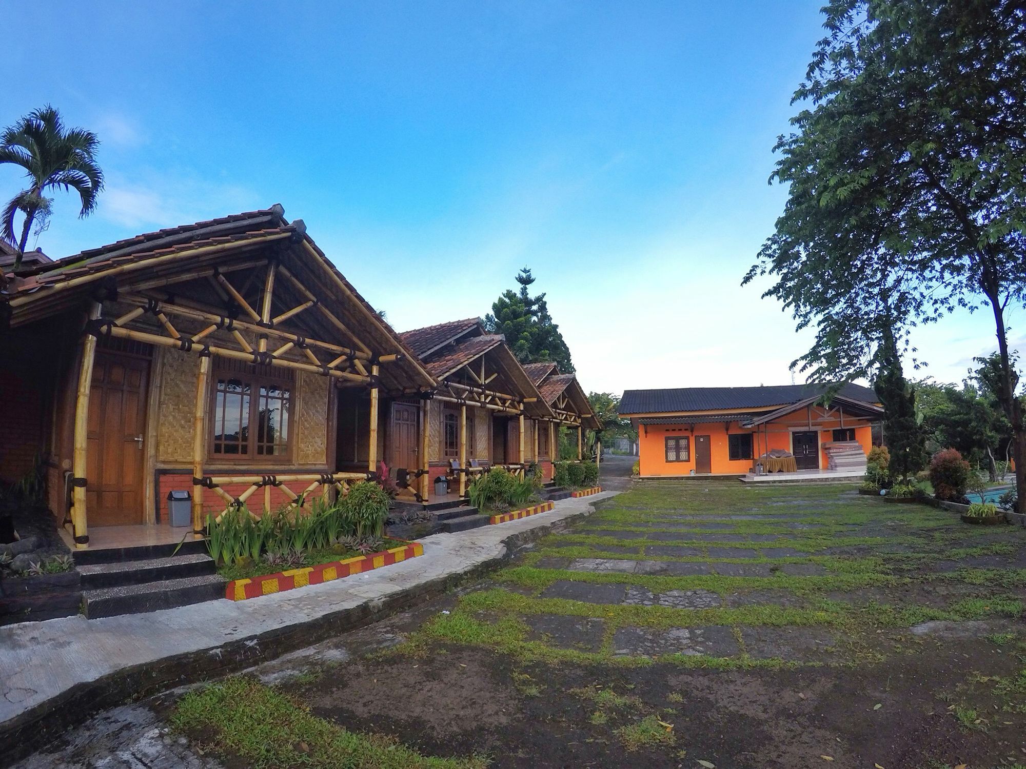 Grand Pesona Ksatria By Issota Hotell Cipanas  Eksteriør bilde