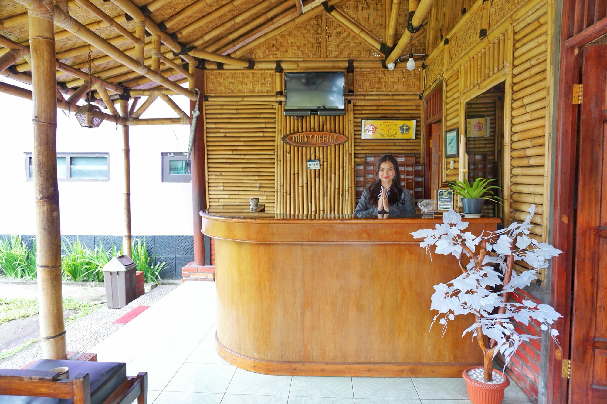 Grand Pesona Ksatria By Issota Hotell Cipanas  Eksteriør bilde