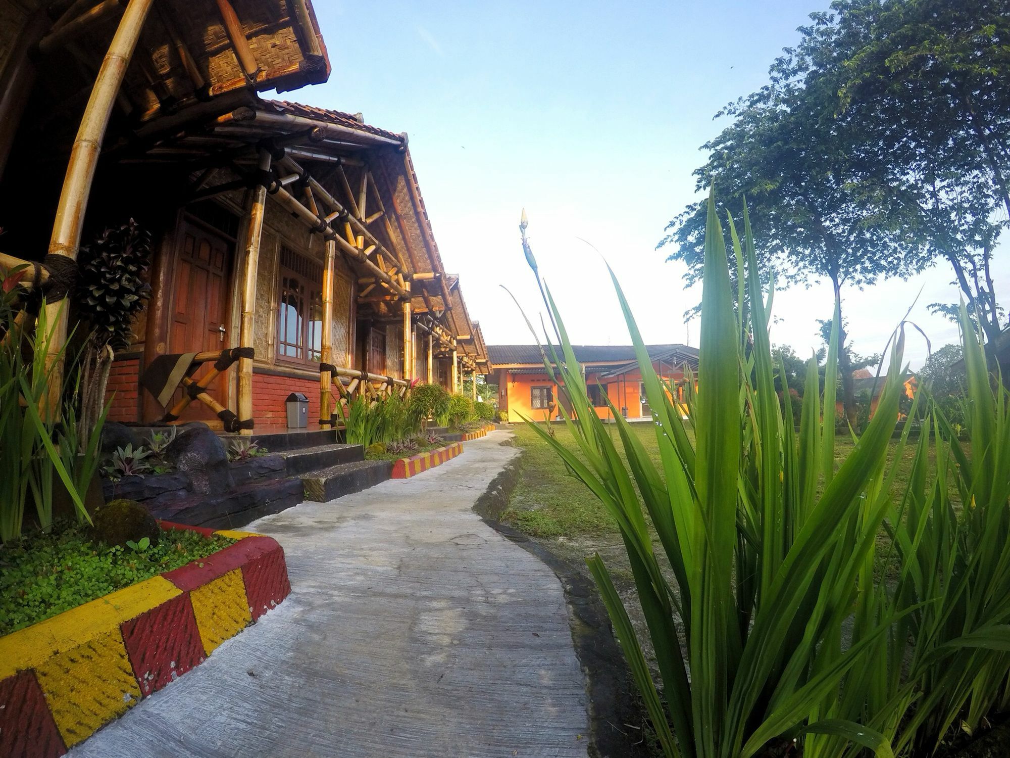 Grand Pesona Ksatria By Issota Hotell Cipanas  Eksteriør bilde